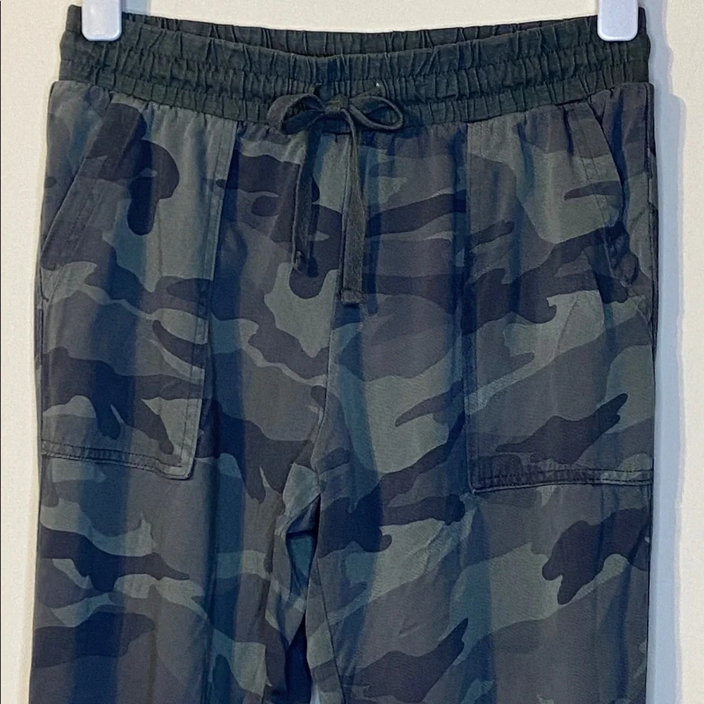 Splendid Casual Jogger Camouflage Pants Size S - Picture 2 of 7